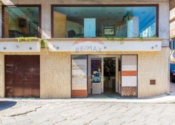 Edificio all\'aperto - Commercial Premises Via Santissimo Crocifisso
 
33, Ramacca - photo 3