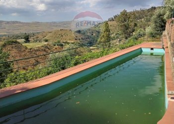 Vista dell\'acqua - Villa Contrada Poggio dell'Aquila
 
snc, Grammichele - foto 23