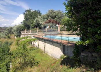 Piscina - Villa Contrada Poggio dell'Aquila
 
snc, Grammichele - foto 26