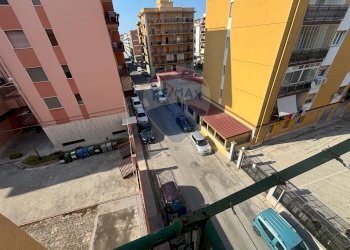 Edificio all\'aperto - Trilocale Via Andrea Saluta
 
27, Augusta - foto 12