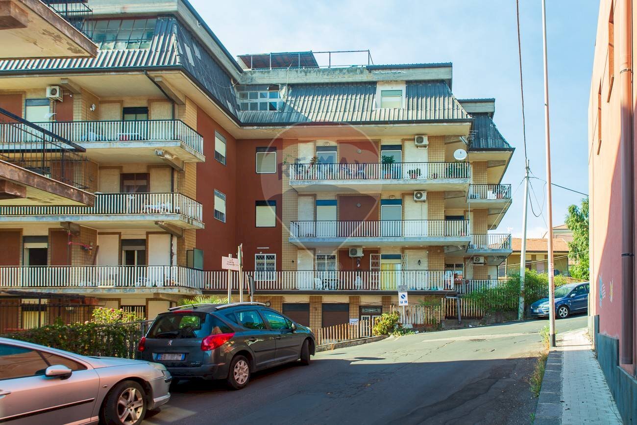 Edificio all\'aperto - Appartamento Via Silva
 
8, Belpasso - foto 1