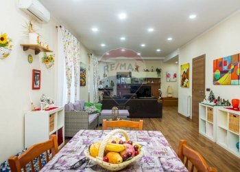 Sala da pranzo - Appartamento Via Silva
 
8, Belpasso - foto 10