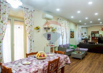 Sala da pranzo - Appartamento Via Silva
 
8, Belpasso - foto 11