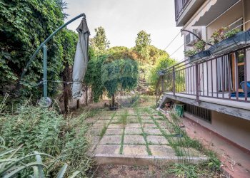 Giardino - Appartamento Via Pietro Novelli
 
15, Caltagirone - foto 6