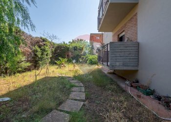 Giardino - Appartamento Via Pietro Novelli
 
15, Caltagirone - foto 14