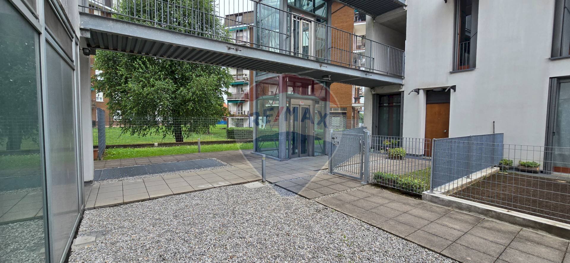 Edificio all\'aperto - Locale Commerciale Via Roma
 
3, Lambrugo - foto 3