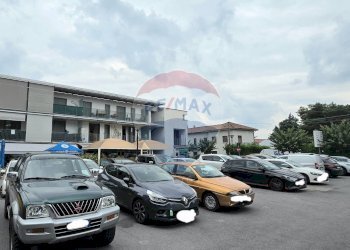 Edificio all\'aperto - Locale Commerciale Via Roma
 
3, Lambrugo - foto 4