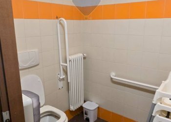 Bagno - Locale Commerciale Via Roma
 
3, Lambrugo - foto 7