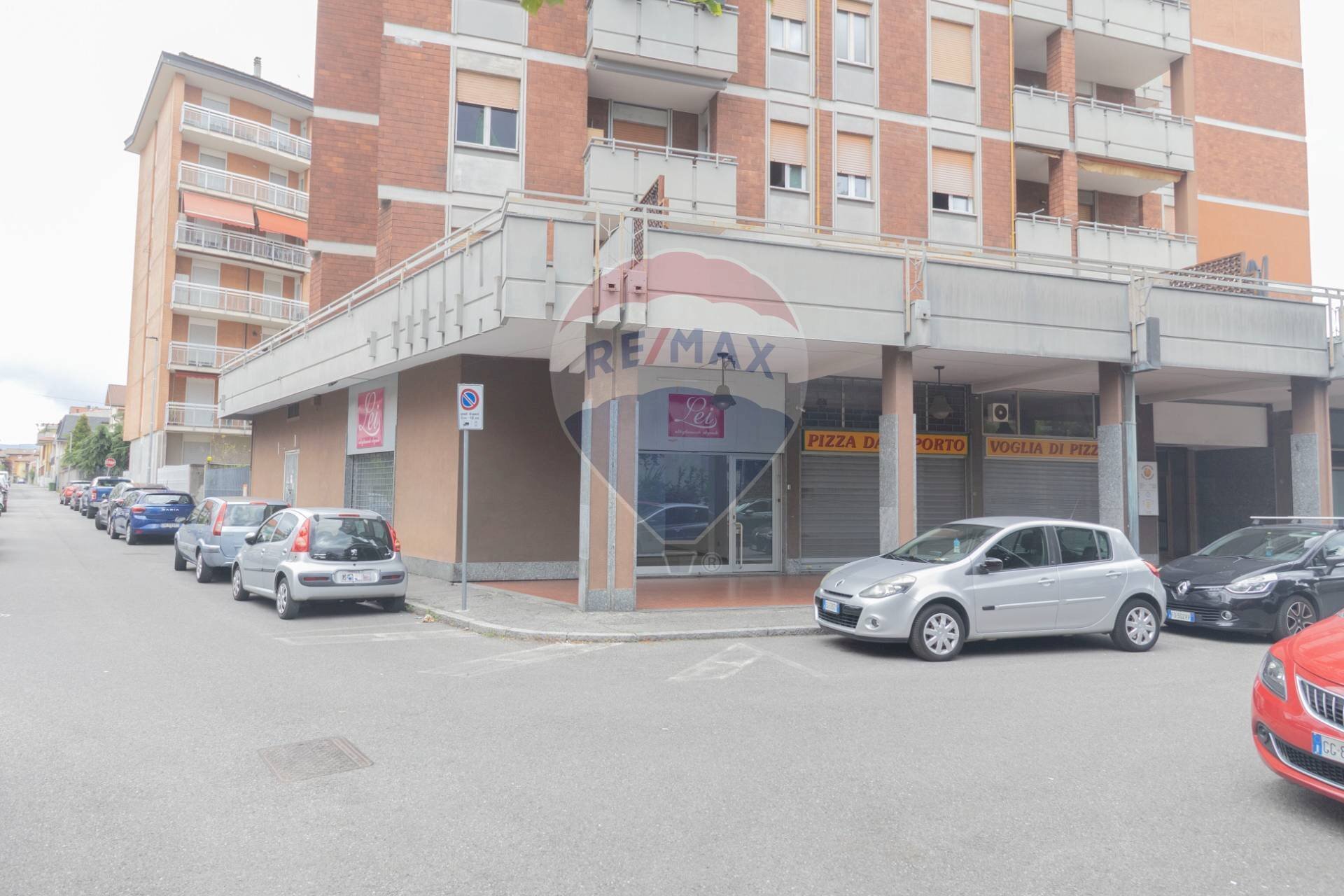 Edificio all\'aperto - Locale Commerciale Via Cadore
10, Desio - foto 2