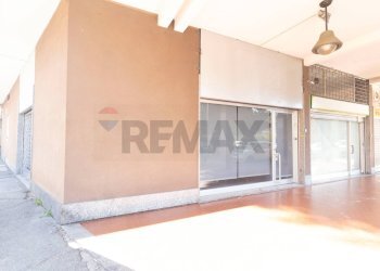 Terrazza - Locale Commerciale Via Cadore
 
10, Desio - foto 5