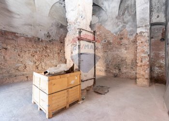 Stanza vuota - Locale Commerciale Piazza Duca di Genova
 
11-12, Catania - foto 32