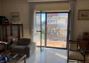 Soggiorno - Quadrilocale San Nicola la Strada - foto 12