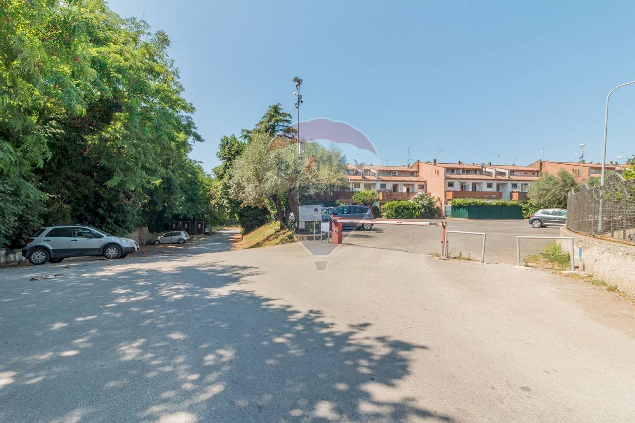 Edificio all\'aperto - Three-room apartment via Giardino
 
52, Montalto di Castro - photo 3