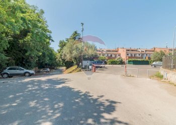 Edificio all\'aperto - Trilocale via Giardino
 
52, Montalto di Castro - foto 3