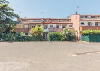 Edificio all\'aperto - Trilocale via Giardino
 
52, Montalto di Castro - foto 5