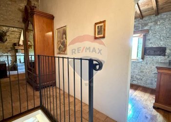 Scale - Rustico Bagni di Lucca - foto 5