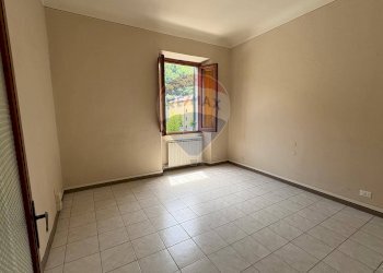 Stanza vuota - Quadrilocale Via umberto I Bagni di Lucca
 
132, Bagni di Lucca - foto 5