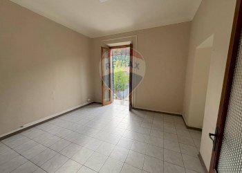 Stanza vuota - Quadrilocale Via umberto I Bagni di Lucca
 
132, Bagni di Lucca - foto 15