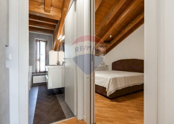 \nCamera / camera da letto\n - Appartamento Via Vincenzo Monti
 
50, Lesmo - foto 14