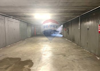 Parcheggio - Box Via Giuseppe Garibaldi
 
58, Brugherio - photo 5