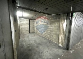 Parcheggio - Box Via Giuseppe Garibaldi
 
58, Brugherio - photo 16