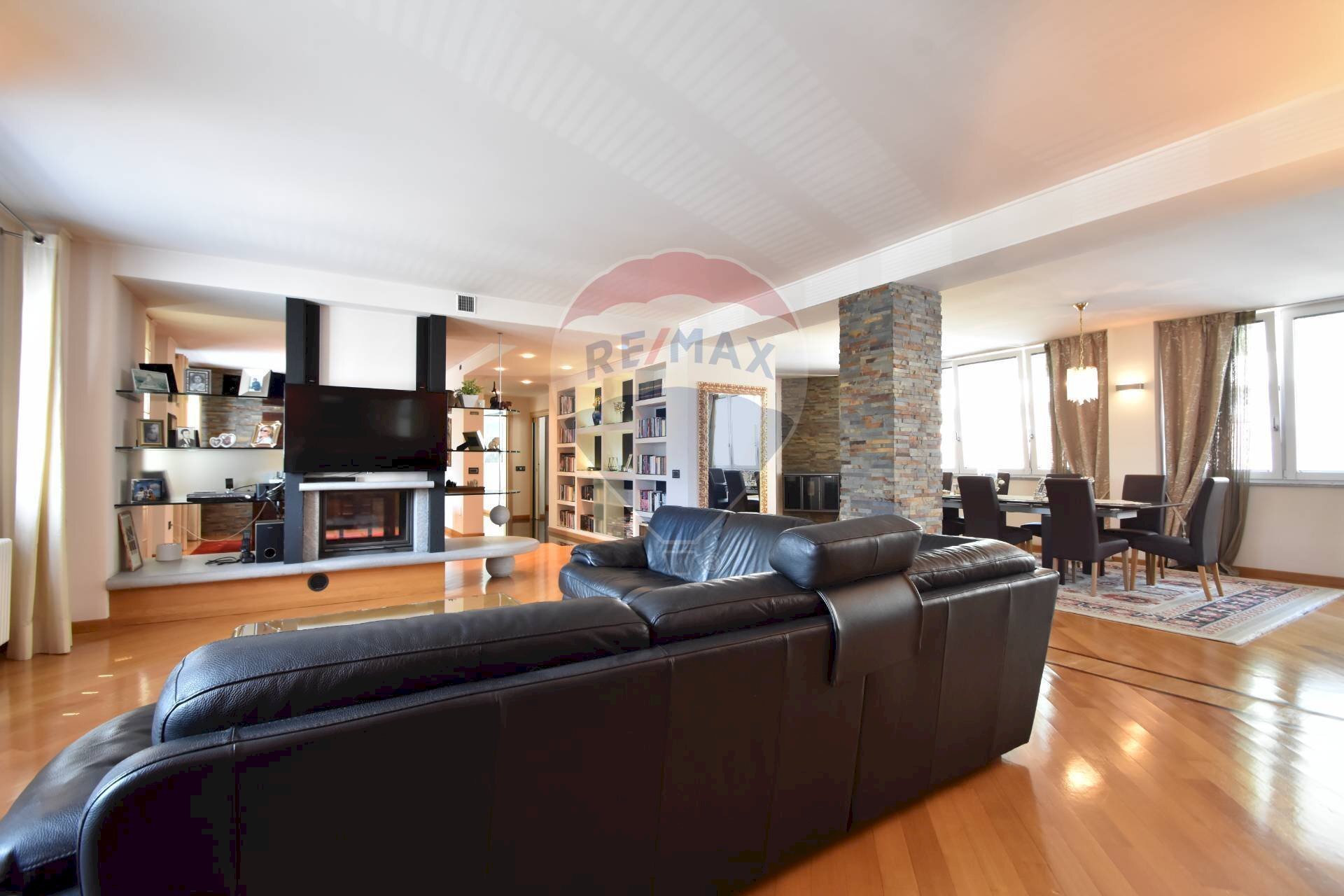 Sala da pranzo - Casa indipendente Via BIanchi Novello
 
144, Villadossola - foto 1