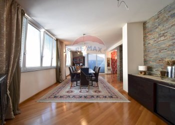 Sala da pranzo - Casa indipendente Via BIanchi Novello
 
144, Villadossola - foto 6