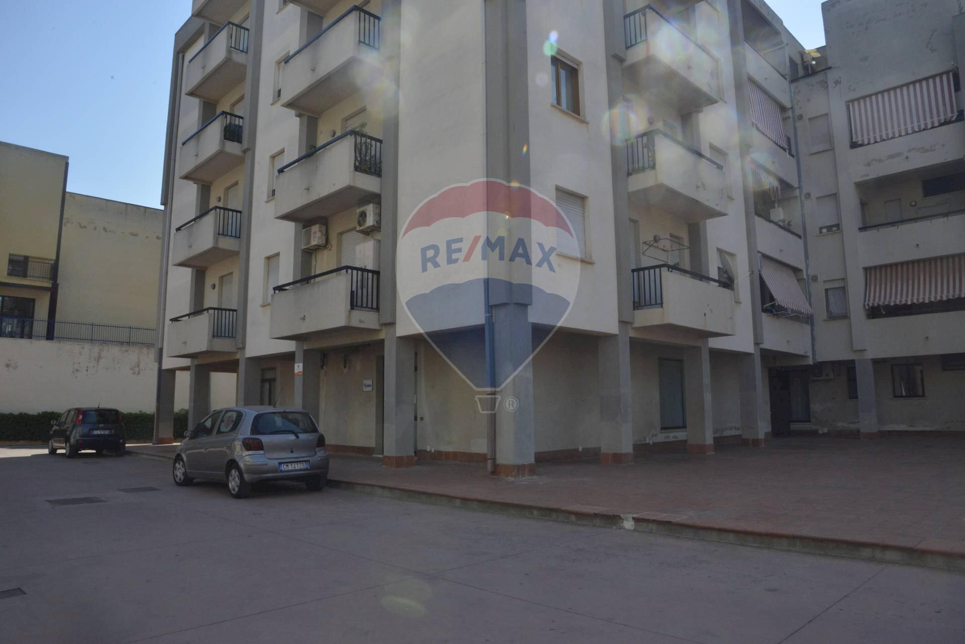 Edificio all\'aperto - Office via P.Calamandrei
 
86, Vittoria - photo 3