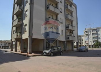 Edificio all\'aperto - Office via P.Calamandrei
 
86, Vittoria - photo 2