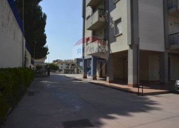 Edificio all\'aperto - Office via P.Calamandrei
 
86, Vittoria - photo 1