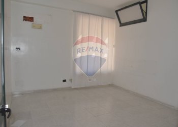 Stanza vuota - Office via P.Calamandrei
 
86, Vittoria - photo 9