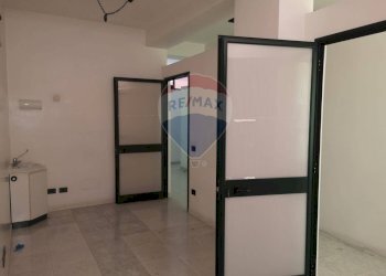 Hall / corridoio - Office via P.Calamandrei
 
86, Vittoria - photo 11