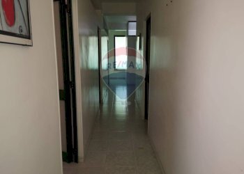 Hall / corridoio - Office via P.Calamandrei
 
86, Vittoria - photo 12