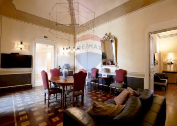 Sala da pranzo - Casa semi indipendente Piazza Vittorio Emanuele II
 
2, Acquaviva delle Fonti - foto 10