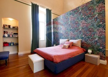 Camera / camera da letto - Casa semi indipendente Piazza Vittorio Emanuele II
 
2, Acquaviva delle Fonti - foto 17