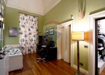 Camera / camera da letto - Casa semi indipendente Piazza Vittorio Emanuele II
 
2, Acquaviva delle Fonti - foto 19