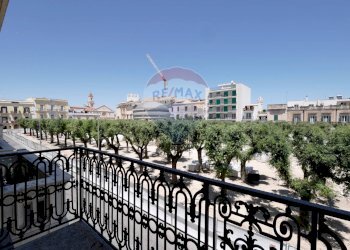 Balcone - Casa semi indipendente Piazza Vittorio Emanuele II
 
2, Acquaviva delle Fonti - foto 26