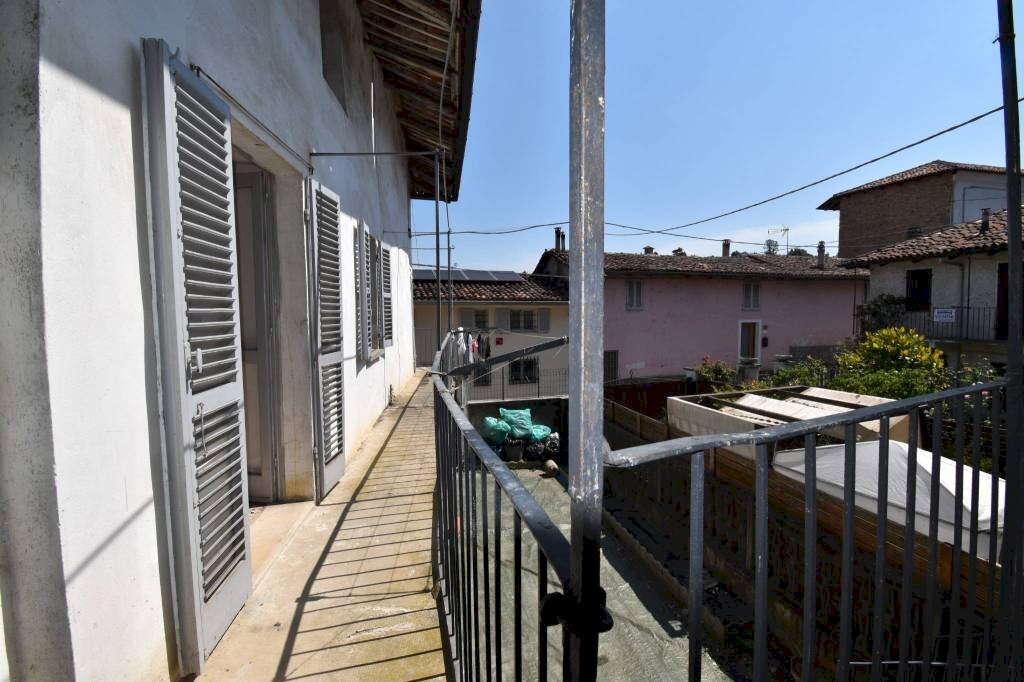 Balcone - Casa indipendente via Giuseppe Garibaldi, Rocca d'Arazzo - foto 1