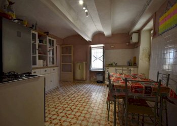 Cucina - Casa indipendente via Giuseppe Garibaldi, Rocca d'Arazzo - foto 23