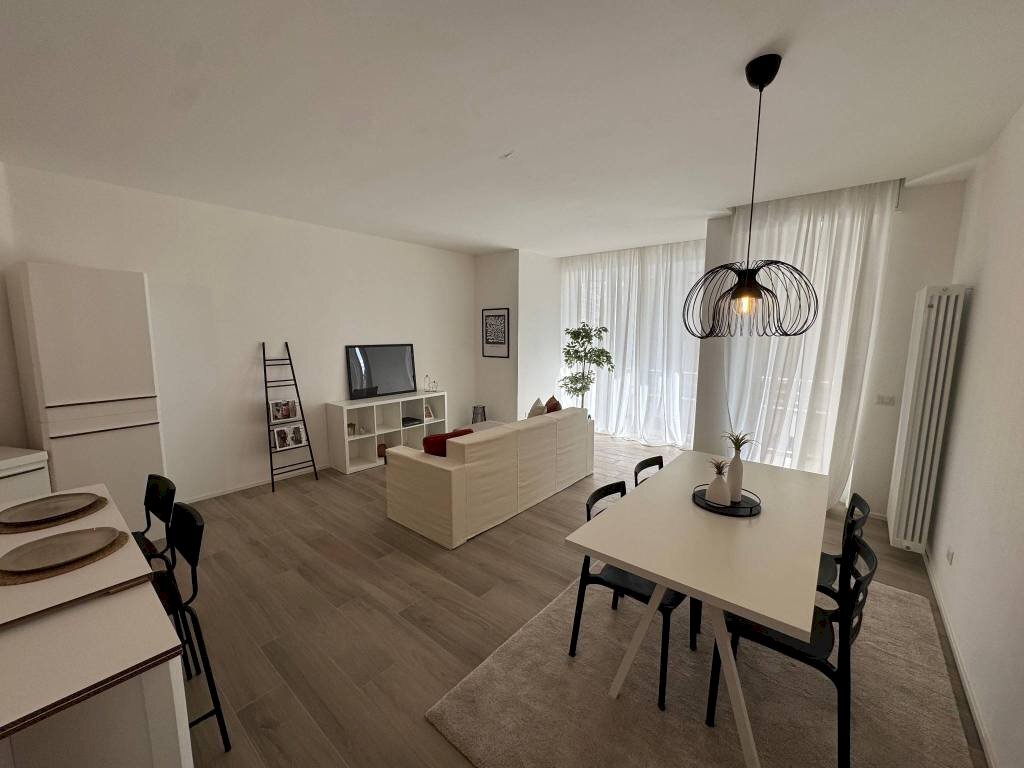 Salone - Three-room apartment via Gian Pietro Puricelli, 1, Gallarate - photo 2