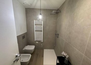 Bagno - Trilocale via Gian Pietro Puricelli, 1, Gallarate - foto 15