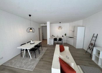 Salone - Three-room apartment via Gian Pietro Puricelli, 1, Gallarate - photo 3