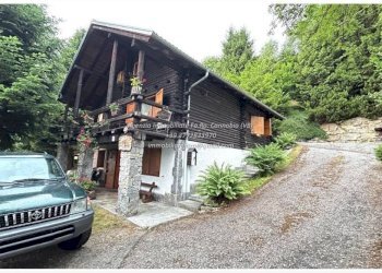 Facciata - Villa Frazione Rovallo, Crodo - foto 4