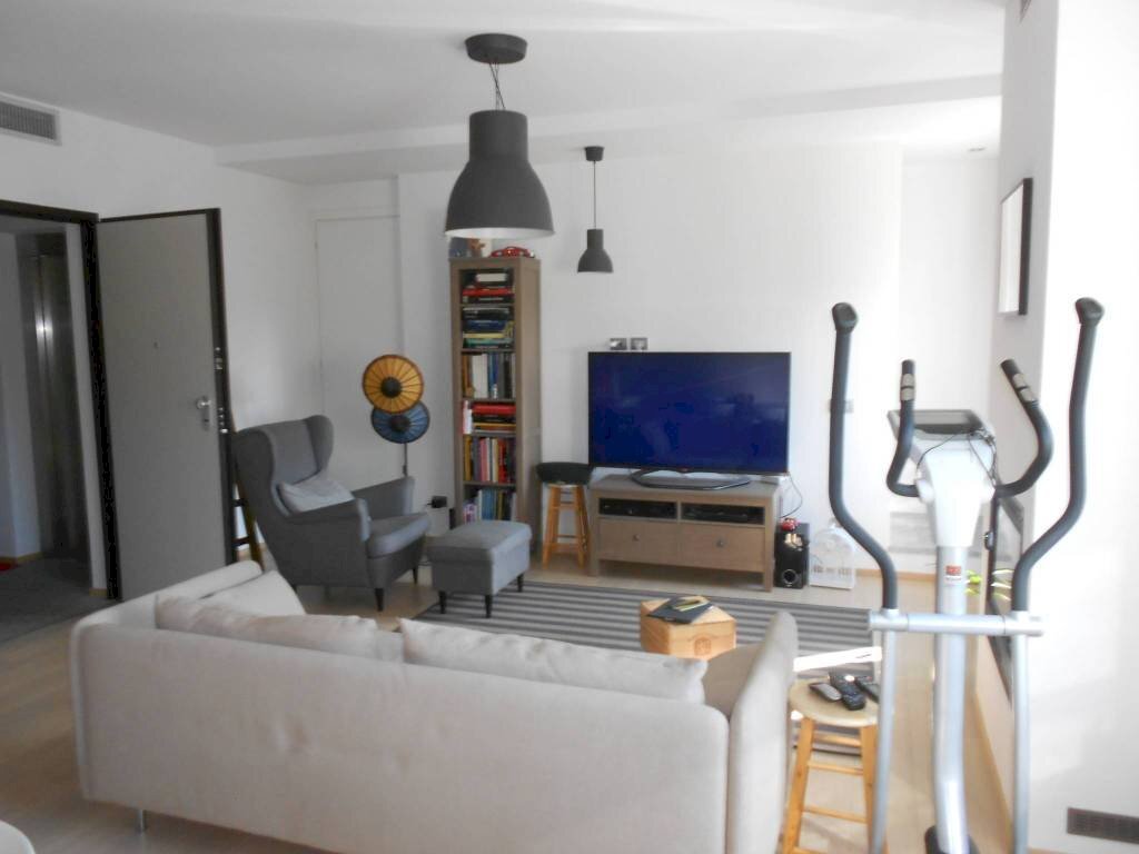 soggiorno - Trilocale piazza Cavour, 3, Chieri - foto 3