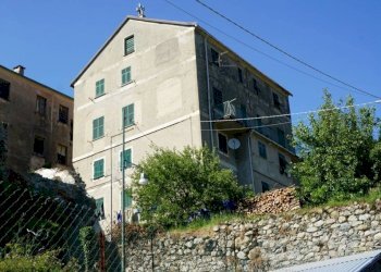 Facciata - Bilocale via Costa del Vento, 15, Genova (zona Voltri) - foto 21