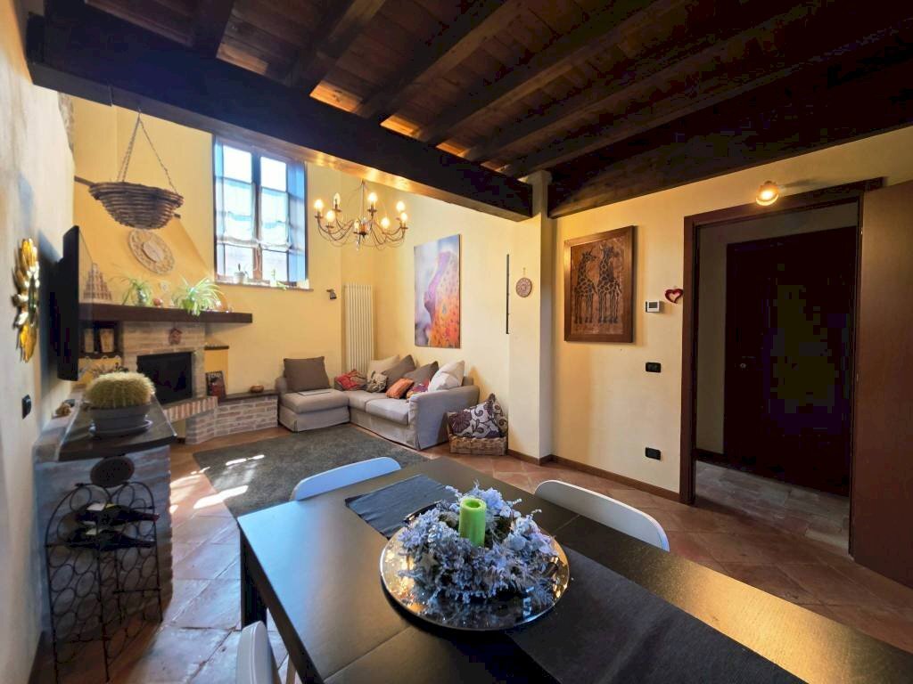 Salone - Trilocale strada Bergamino, Collecchio - foto 2