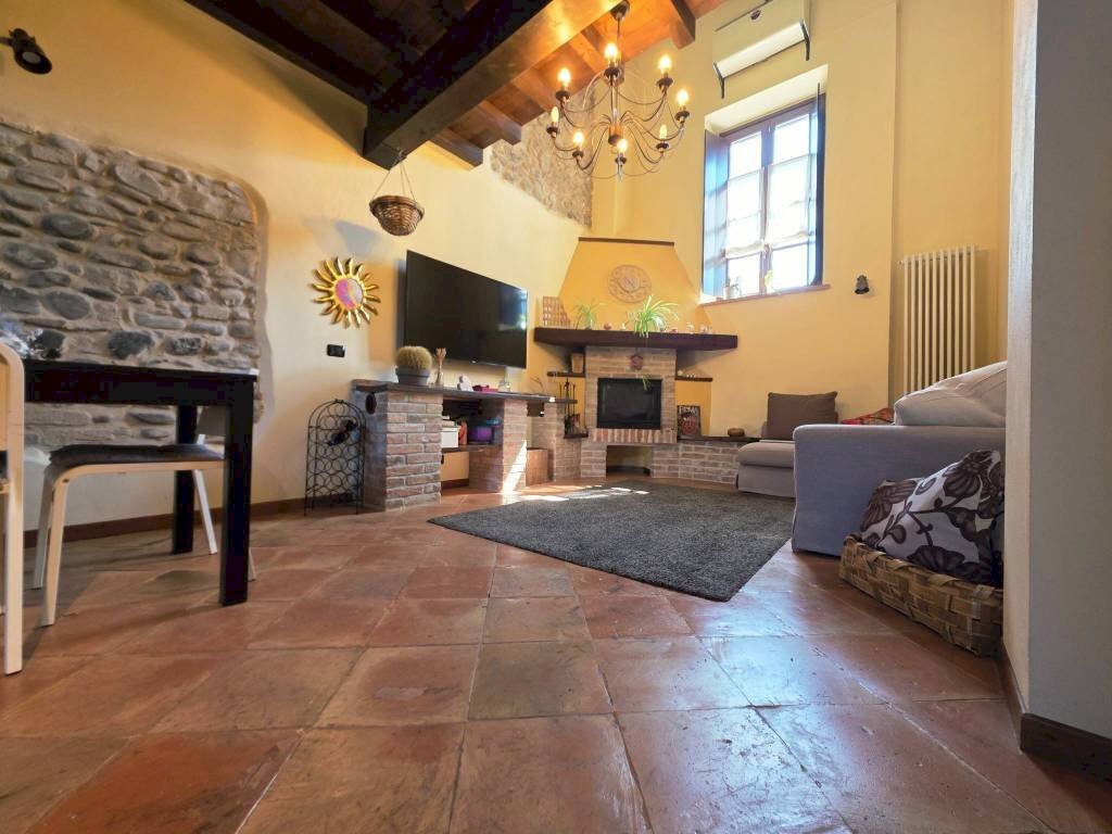 Salone - Trilocale strada Bergamino, Collecchio - foto 3