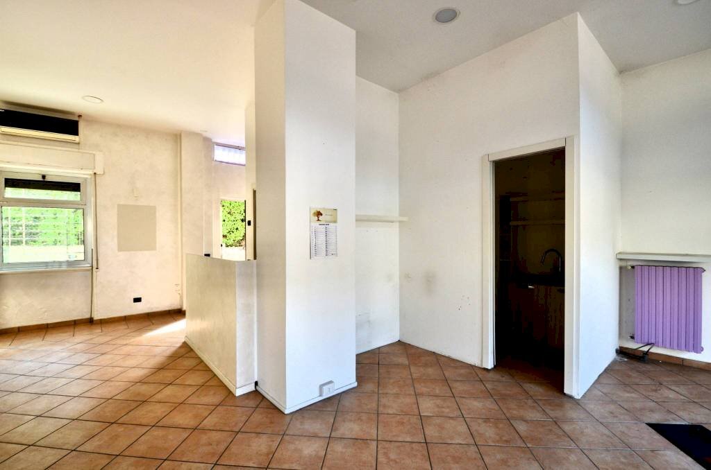 Ingresso - Shop via Filippo Corridoni, Bergamo - photo 3