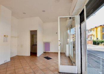 Interno non residenziale - Negozio via Filippo Corridoni, Bergamo - foto 4