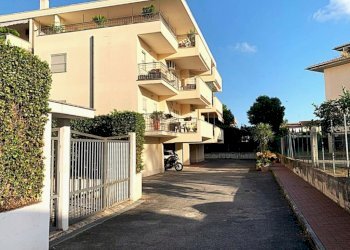 Casa indipendente Via Leone X n. 13, Pontinia - foto 2